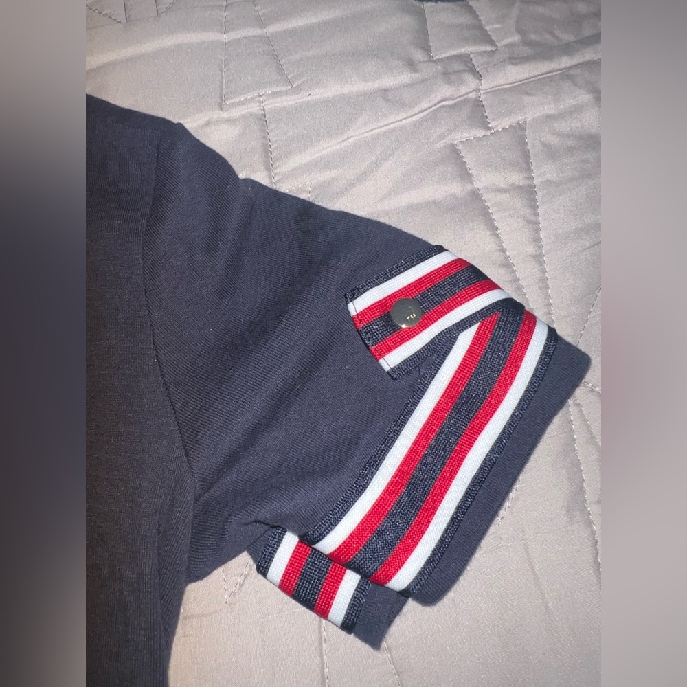 Tommy Hilfiger Navy Womens Shirt Sleeve Acents Straps Button Size M Lightly Used - Picture 3 of 5